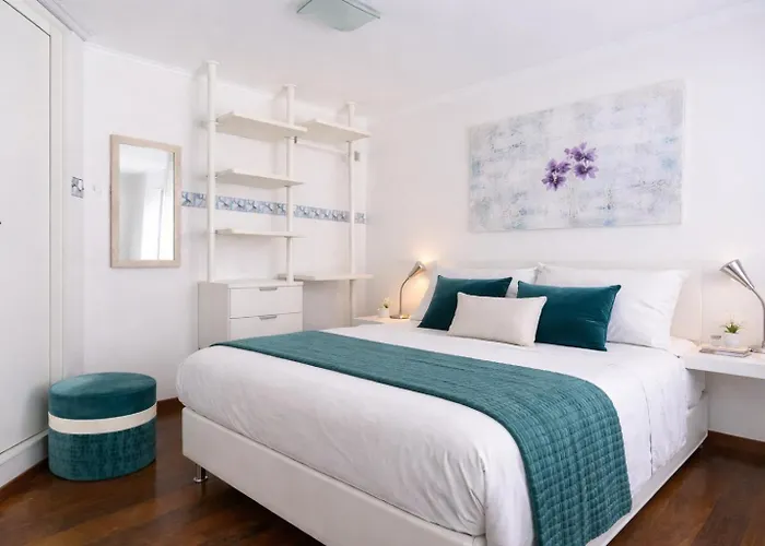 Pantheon Grand Loft, Spacious And Bright For 8 Via Dei Cestari Apartament